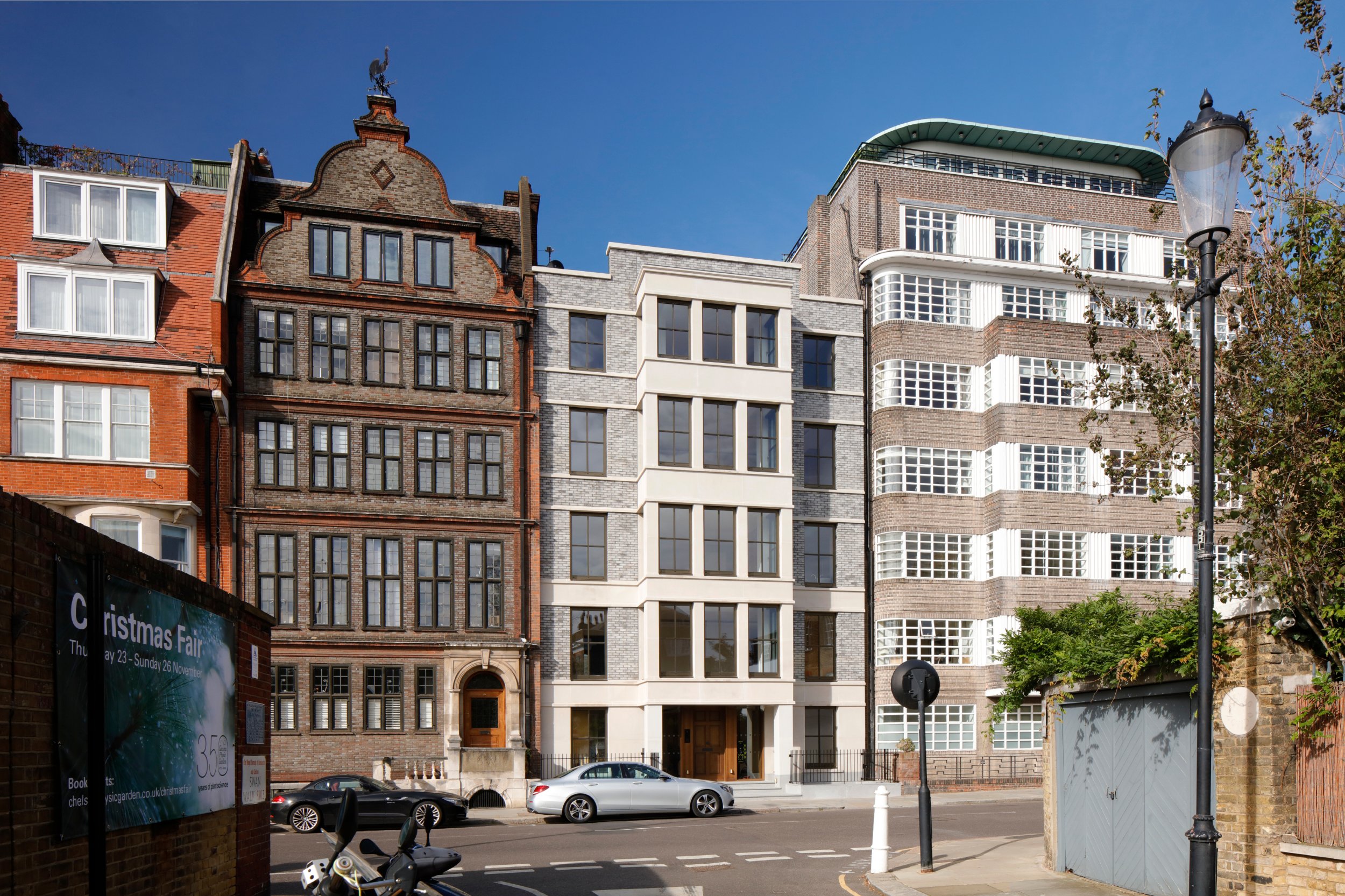 <span>2</span> / <span class="totol">5</span>